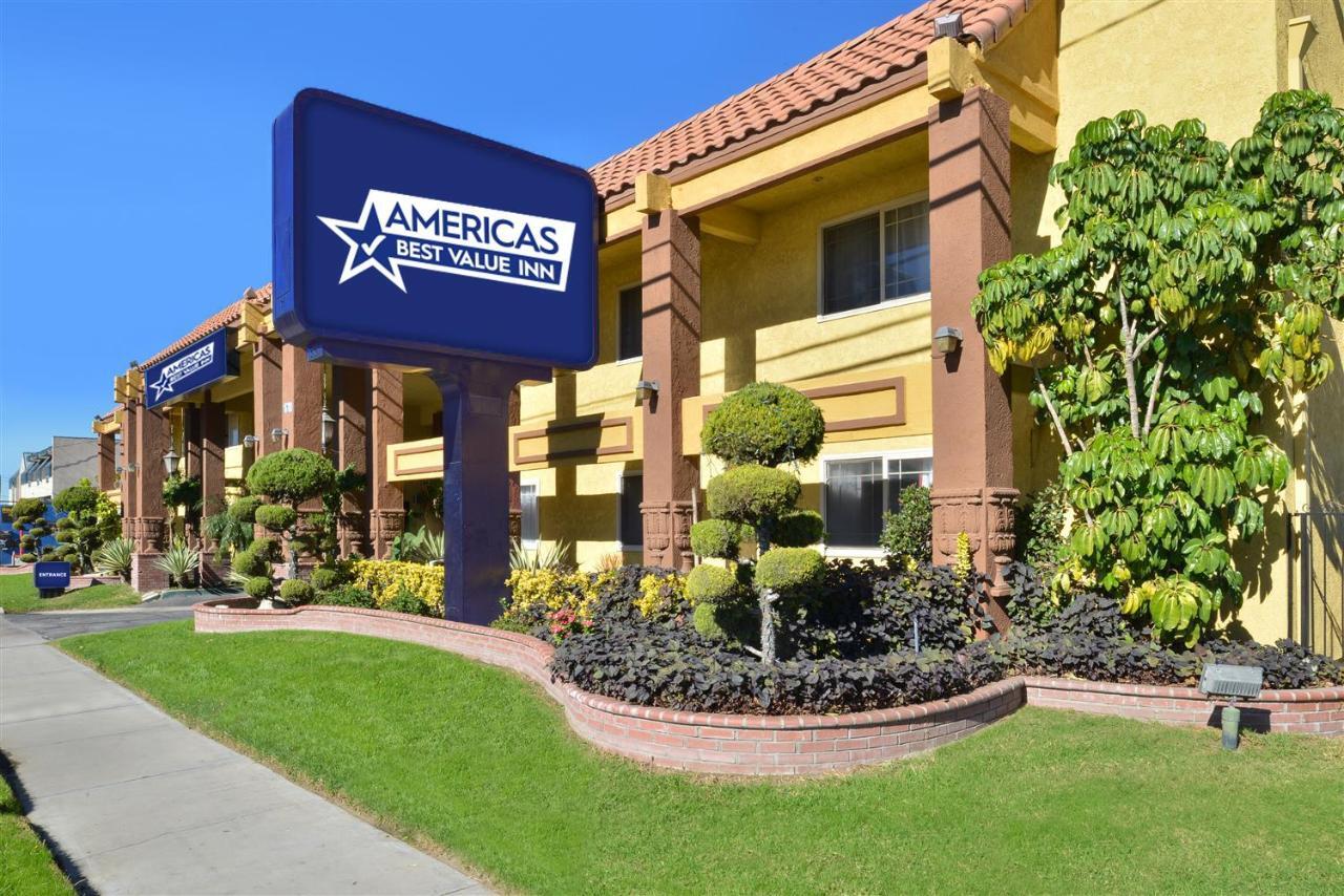Americas Best Value Inn & Suites Forsyth Esterno foto
